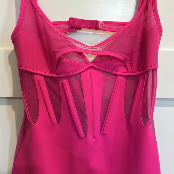 Mugler - Picture 8 of 12